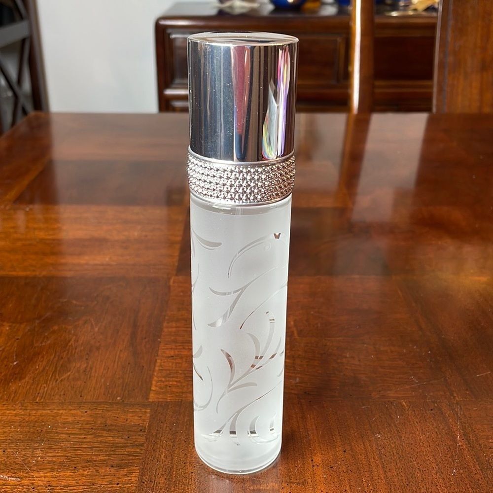 Elizabeth Taylor White Diamonds